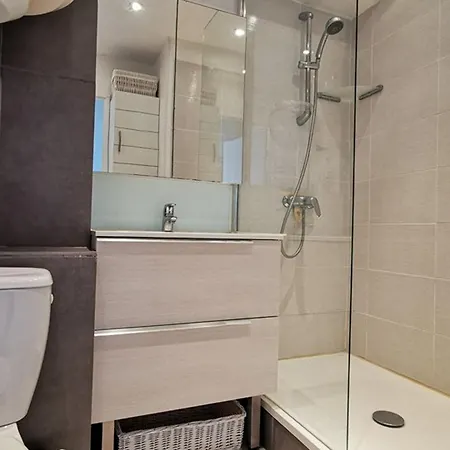Appartement Pour 4 Pers, Clim, Parking, Vue - Fr-1-803-74 Le Lavandou
