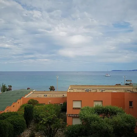 Pour 4 Pers. Avec Climatisation Et Parking, Vue - Fr-1-803-74 Le Lavandou